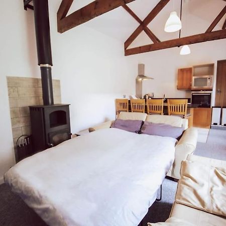Cosy Cottage On Banks Of River Wye Foy Exteriör bild